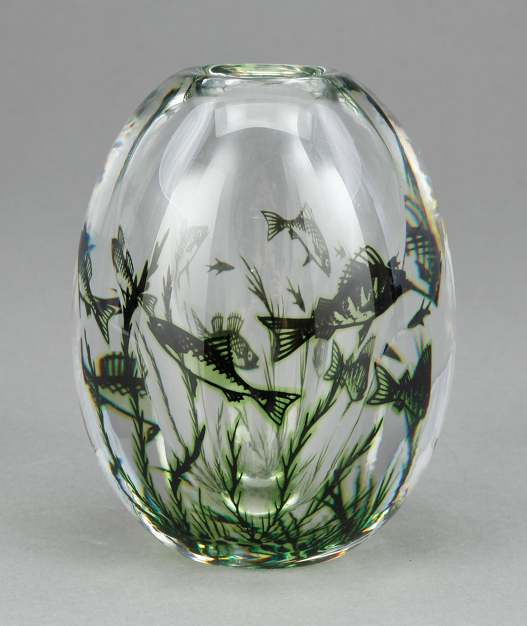 VAS, glas, "Fiskgraal", Edward Hald, Orrefors, signerad.
