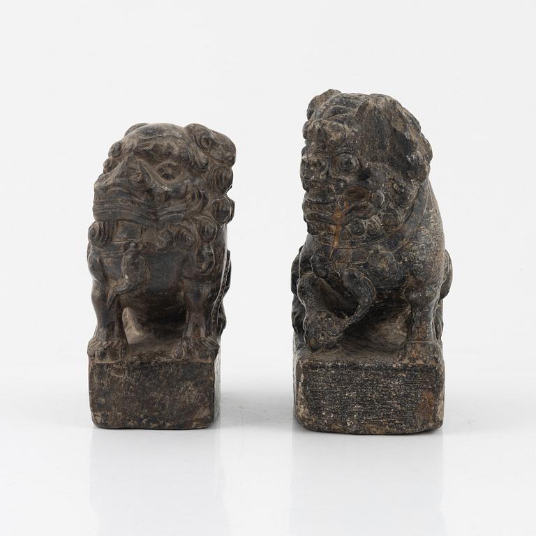 A matched set of scroll weights in the shape of buddhist lions, late Mingdynasty/early Qing dynasty.