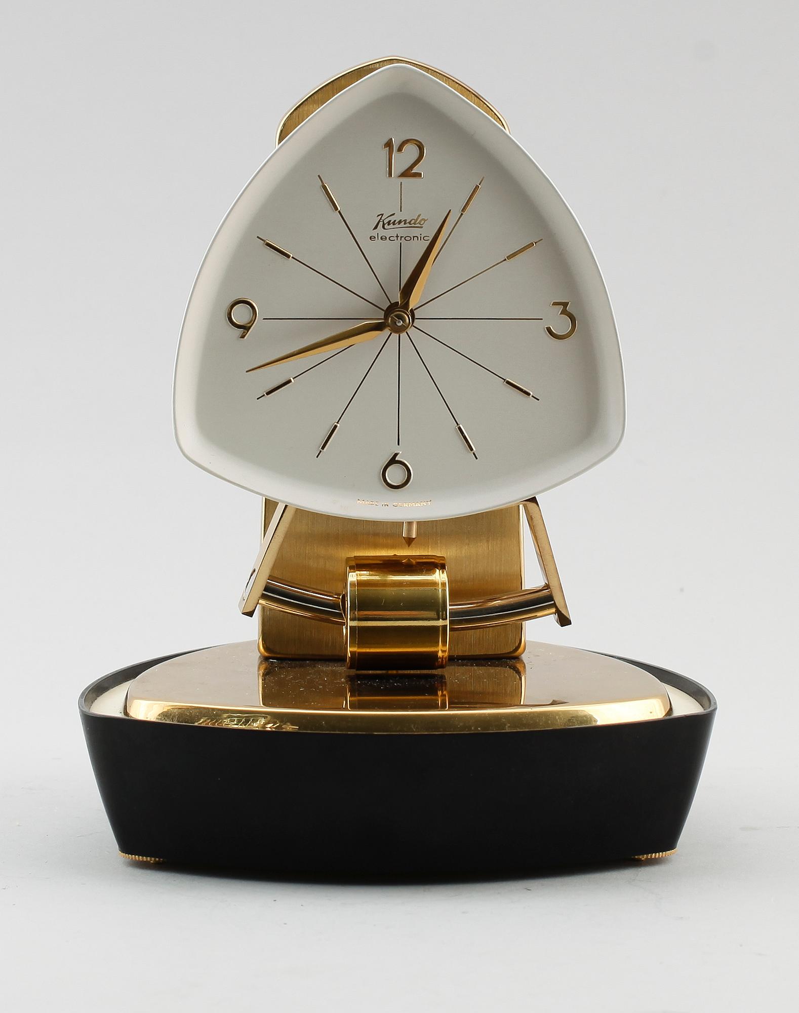 BORDSUR, Kundo, Tyskland, 1900-talets mitt.