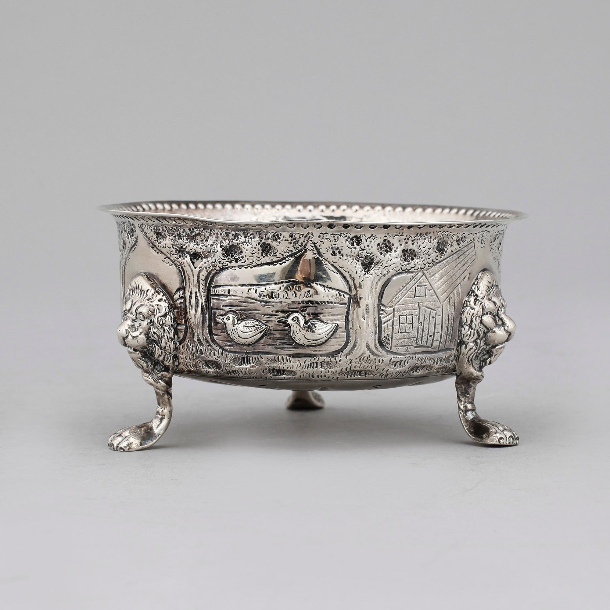 SKÅL, silver, London, England, 1932-33. Vikt 204 g.