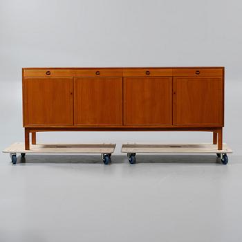 SIDEBOARD, Skaraborgs Möbelindustri, omkring 1900-talets mitt.