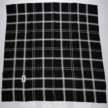 SCARF, 2 st, Yves Saint Laurent.