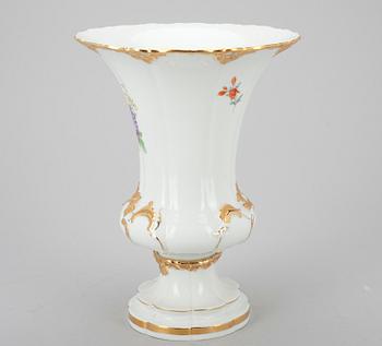 VAS, porslin, Meissen, 1900 talets senare hälft.
