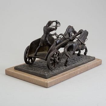 SKULPTURGRUPP, järn/brons, efter antik förebild, 1900-talets första hälft.