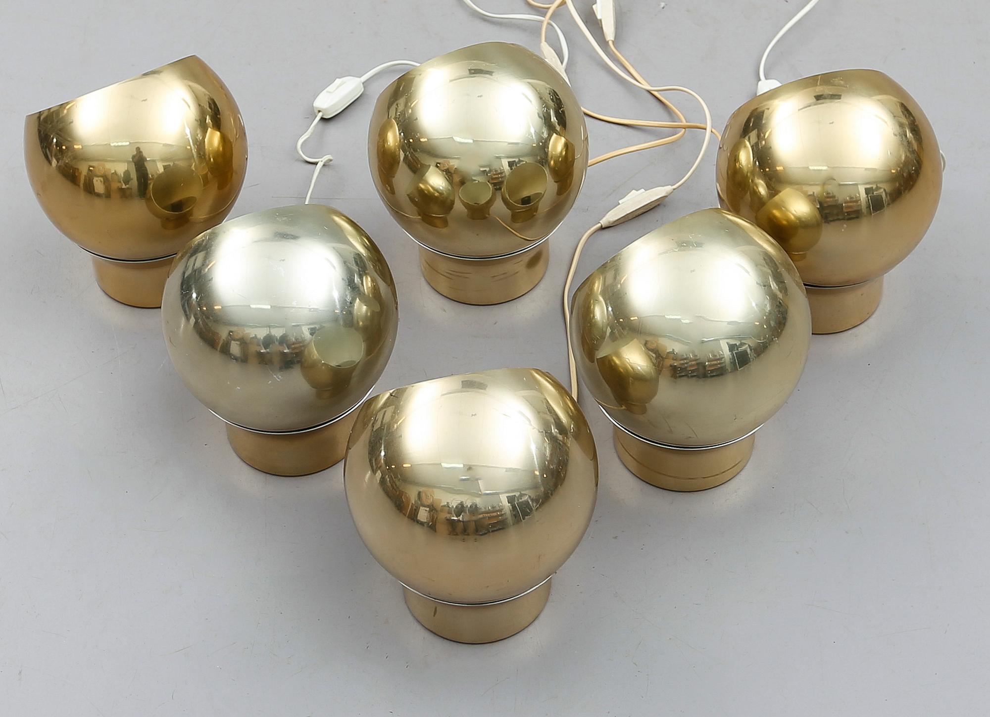 VÄGGLAMPOR, 6 st, "Klot 3", Hemi, 1970-tal.