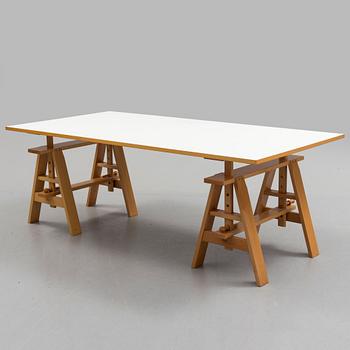 "Leonardo" table designed by Achille Castiglioni for Zanotta, 20th century.