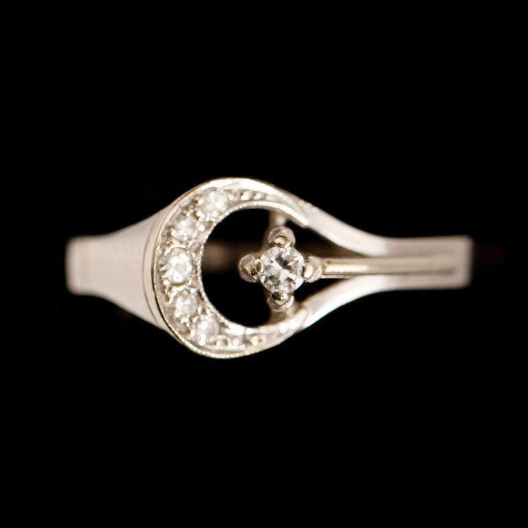 RING, 18 k vitguld, briljantslipade diamanter.