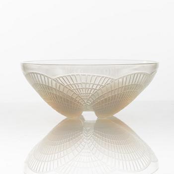 René Lalique, a 'Coquilles' iridescent glass bowl, France, pre 1945.