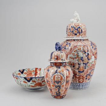 PARTI IMARI, 3 delar, porslin, Japan, 1900-tal.