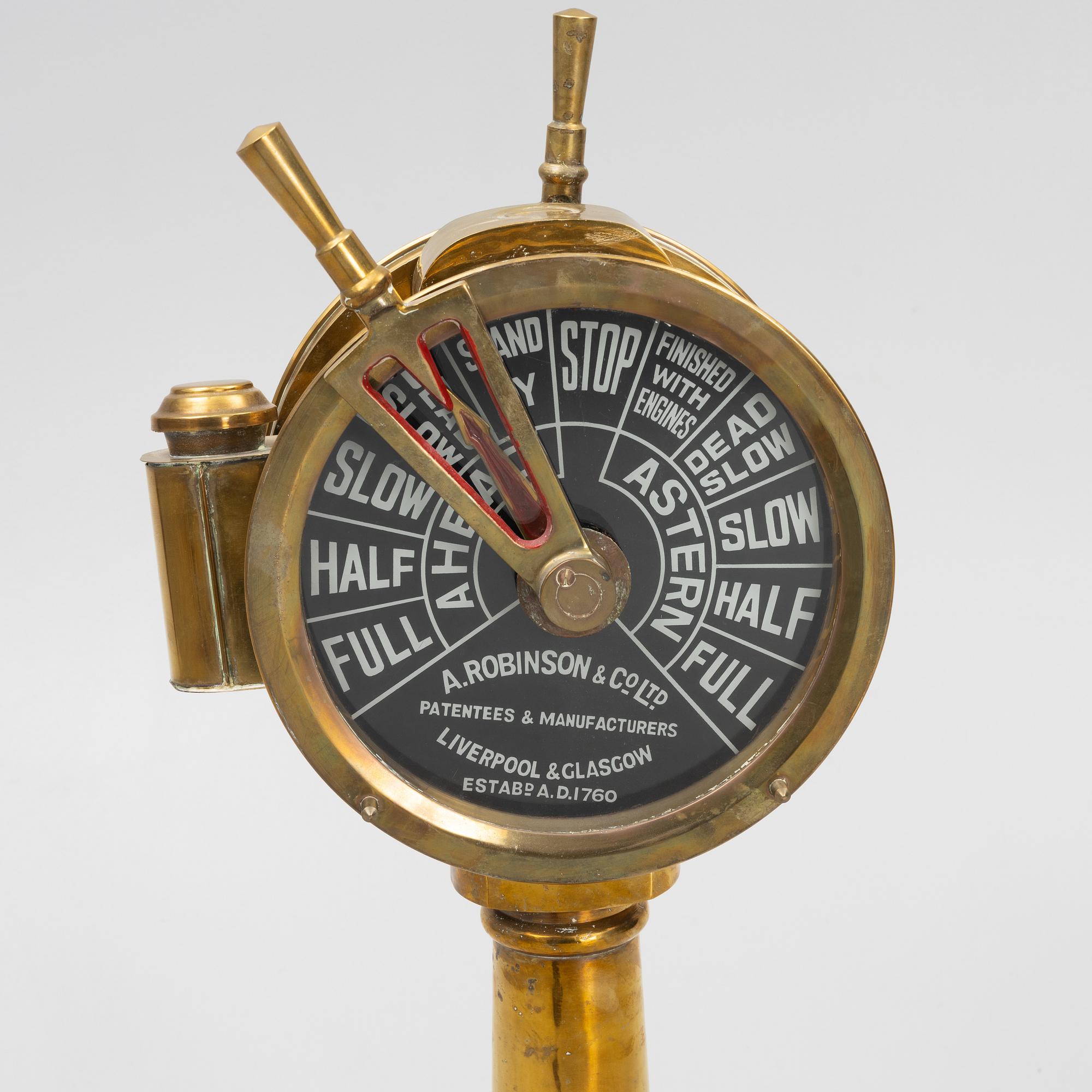 An engine room telegraph, brass, Robinson & Co Ltd Liverpool & Glasgow, first half of the 20th Century.