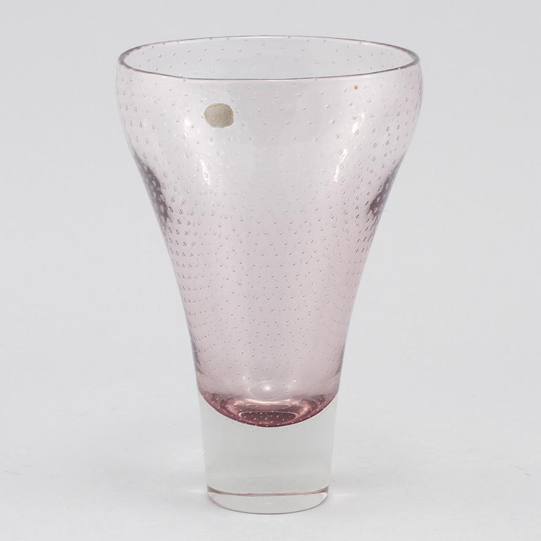 VAS, glas, Gunnel Nyman, signerad, 1900-talets andra hälft.