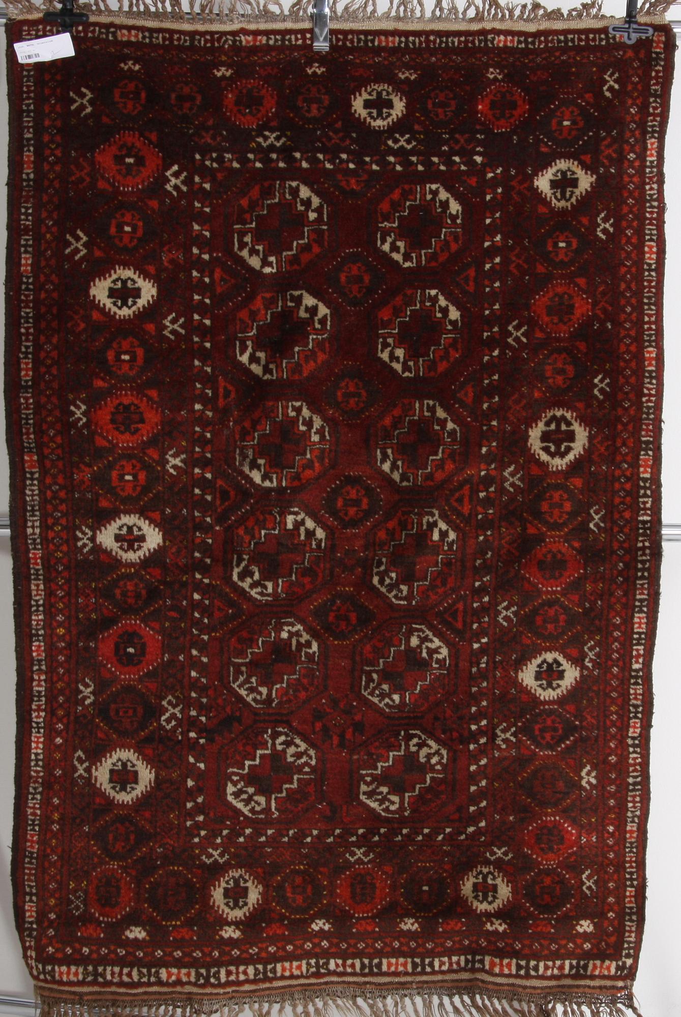 MATTA. Orientalisk. Ca 157 x 102.