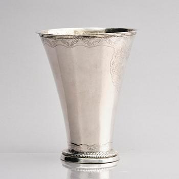 Petter Gillberg, a silver cup, Varberg 1775.