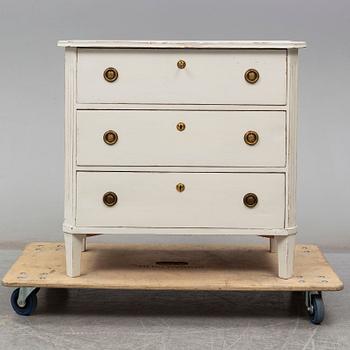 a gustavian style chest of drawers from the first half of the 20th century.