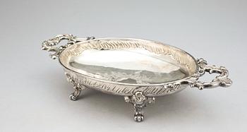 SKÅLFAT, silver, rokokostil, otydliga stämplar, troligen Tyskland, 1900-tal. Vikt ca 350 gram.