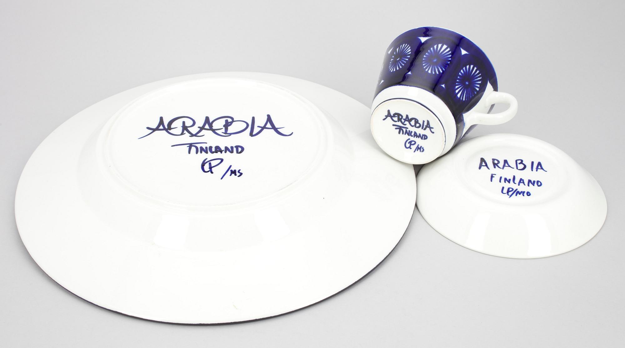 ULLA PROCOPÉ, FAT "Valencia" samt TEKOPPAR "Fiesta", 2 st, porslin, Arabia, 1900-talets mitt.