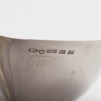 TAPIO WIRKKALA, SKÅL, silver (916), stämpelsignerad TW, Kultakeskus, Tavastehus 1956. Modellen formgiven 1954.