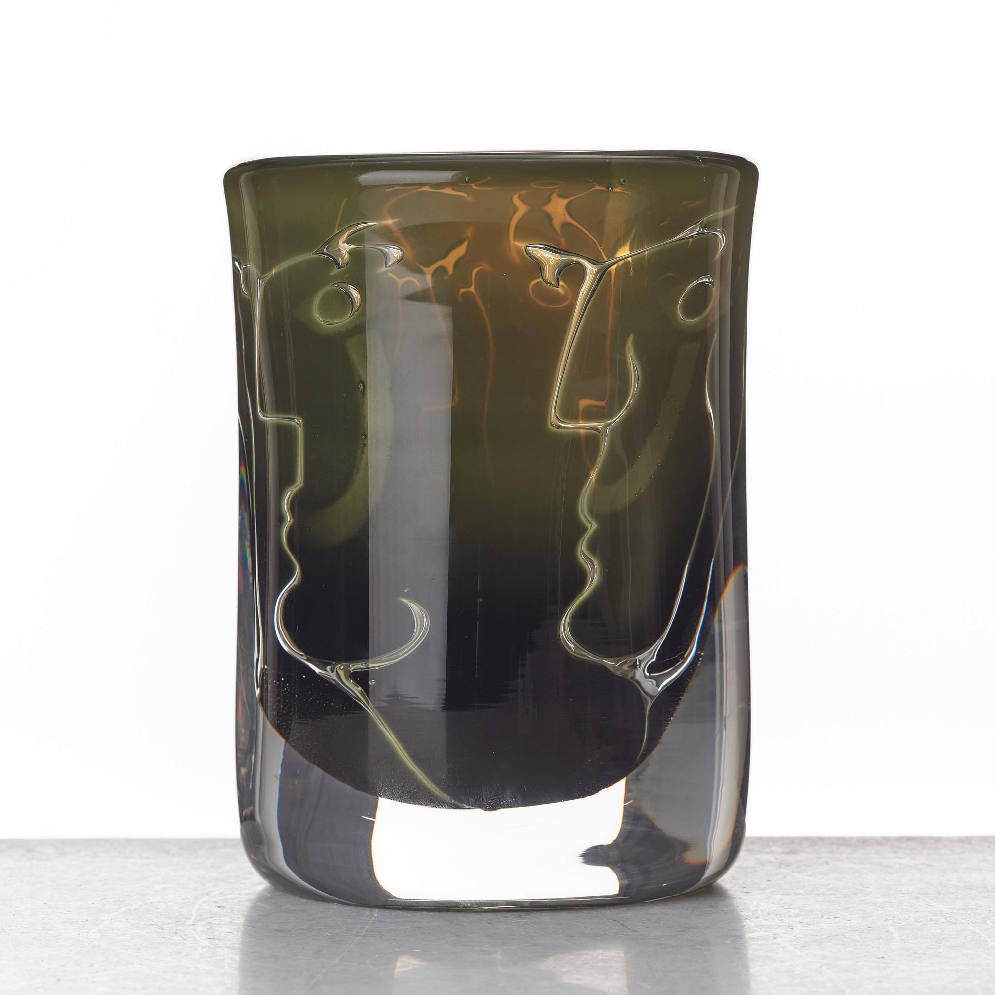 Ingeborg Lundin, an "ariel" glass vase "Faces", Orrefors 1986.