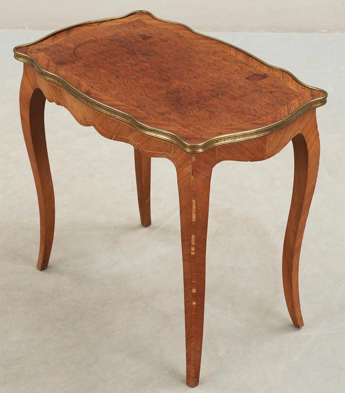 BORD, rokokostil, 1900-tal.