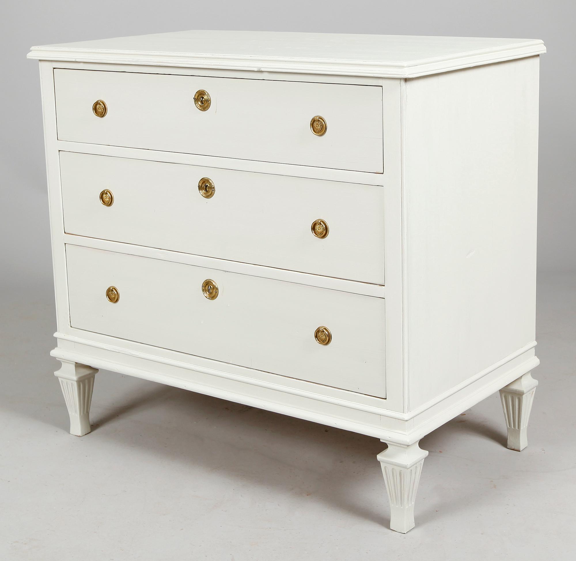 BYRÅ, gustaviansk stil, 1900-talets första hälft.