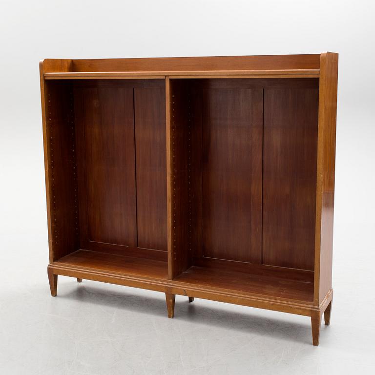 An early 20th century mahogany bookshelf.