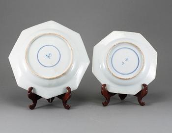 FAT, samt TALLRIK, porslin, Kina, 1700-tal.