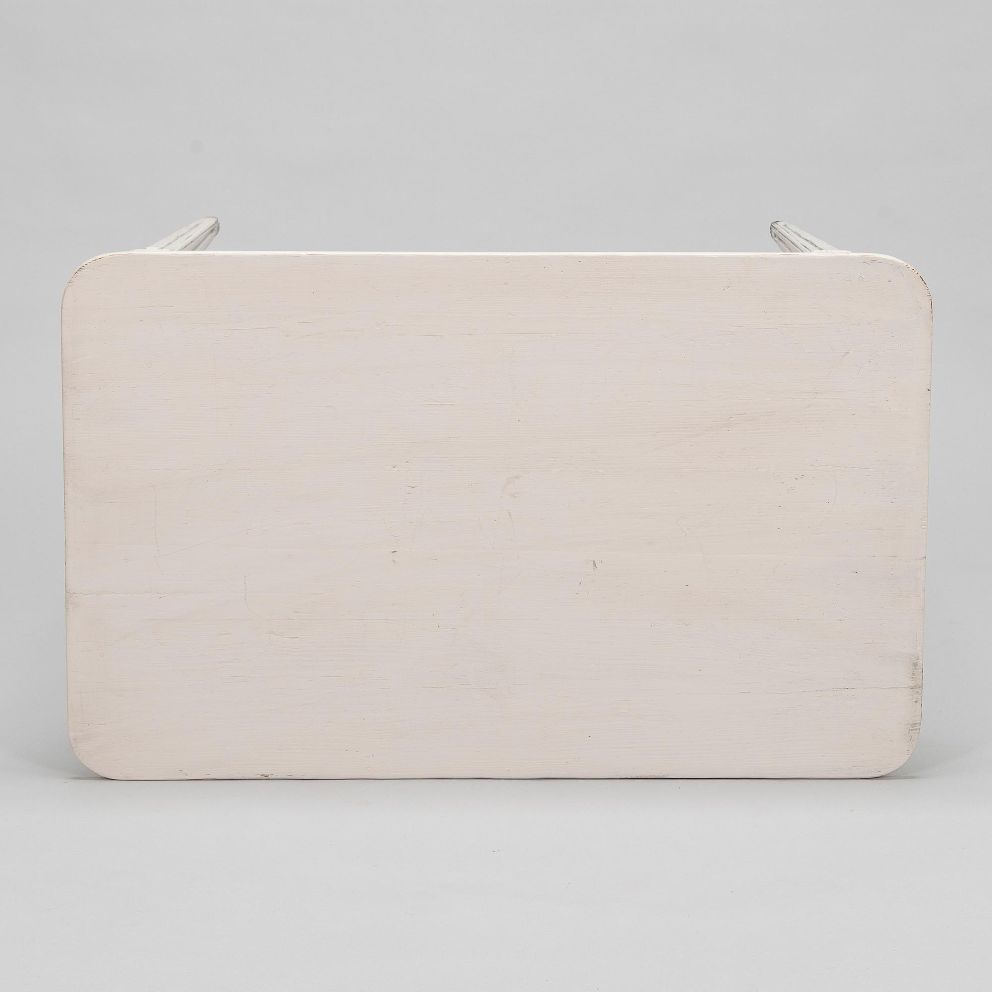 Bord, gustavianskt, tidigt 1800-tal.