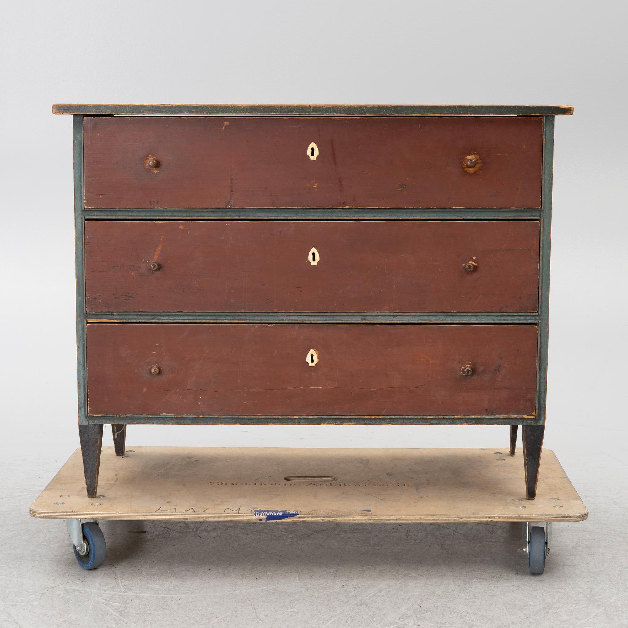 19th century Folk art chest of drawers.