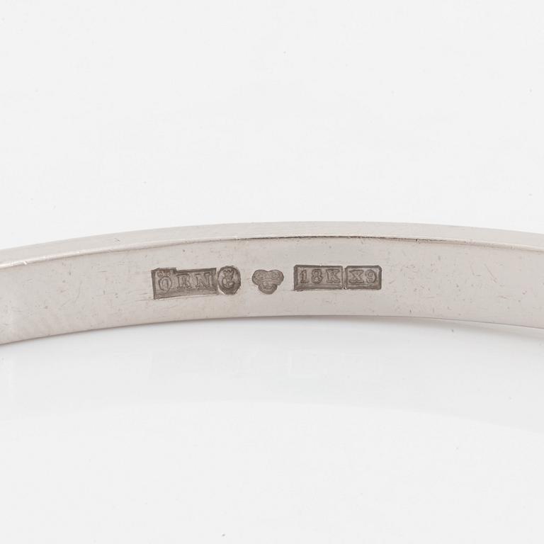 Armband 18K vitguld med runda briljantslipade diamanter.