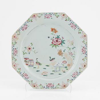 A famille rose dish, Qing dynasty, Qianlong (1736-95).