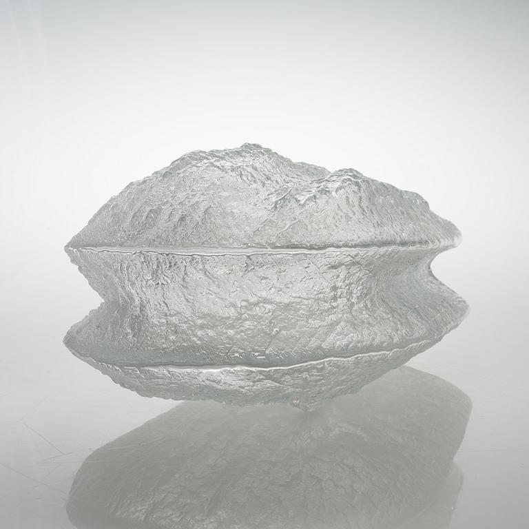 TIMO SARPANEVA, a 'Shadows' sculpture from Finlandia series, signed Timo Sarpaneva, Iittala 1964.