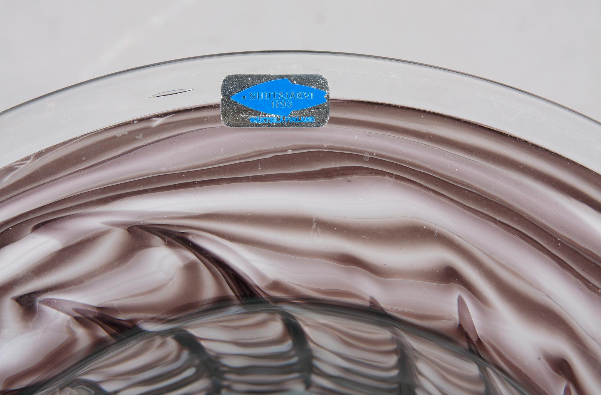 VAS, glas, Kerttu Nurminen, Notsjö Finland Sign.