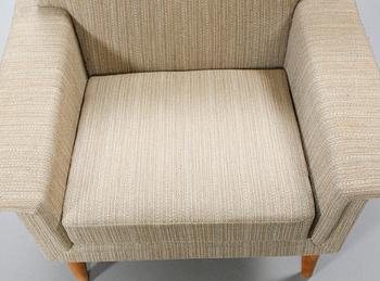 A sofa and a lounge chair by Johannes Andersen for Trensum, third quarter of the 20th century.