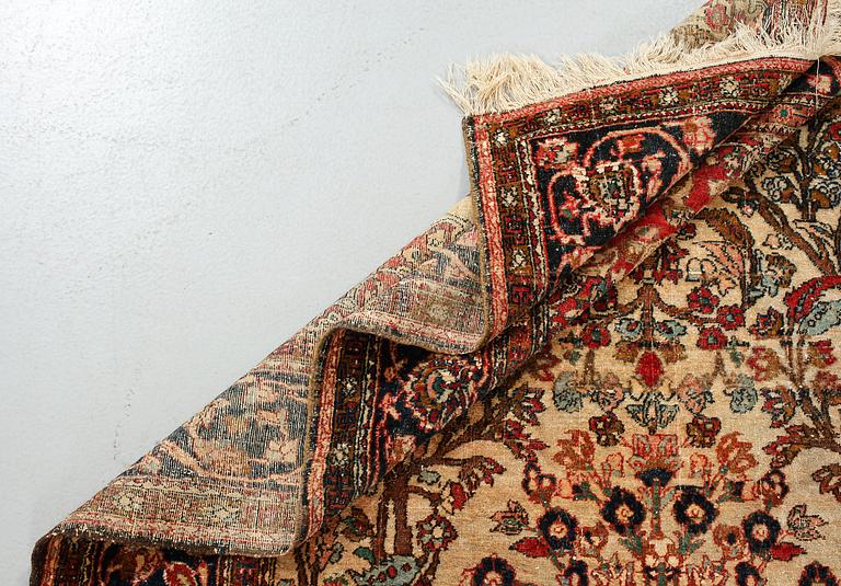 MATTA, Isfahan, semiantik/antik, 200 x 134 cm.