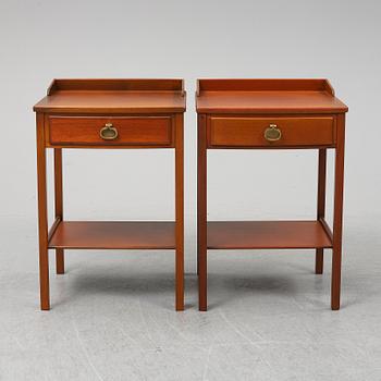 KERSTIN HÖRLIN-HOLMQUIST, a pair of mahogany bedside tables, Triva, Nordiska Kompaniet, 1965.