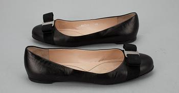 BALLERINAS, Salvatore Ferragamo.