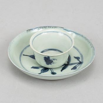 A set with three wine cups and three small dishes, Ming dynasty (1368-1644).