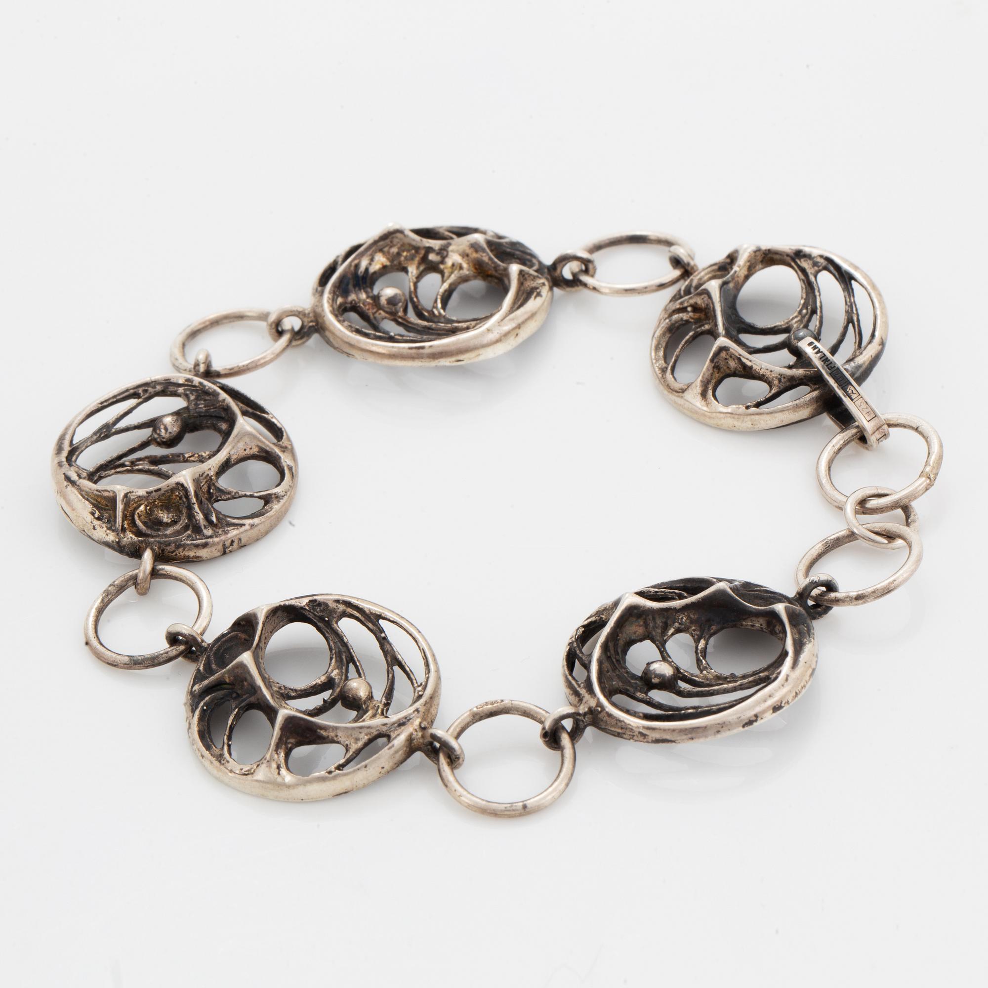 Kultasepät Sten & Laine, armband, ring och örhängen, silver.