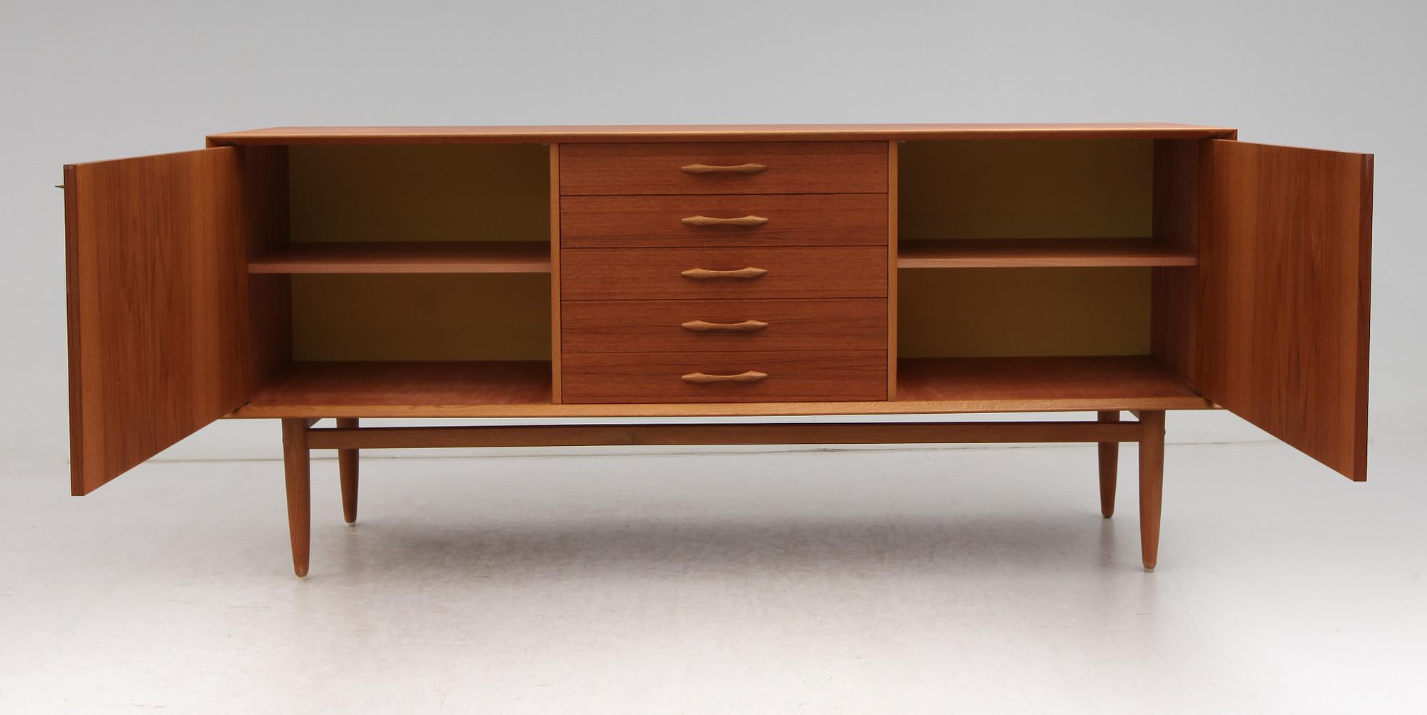 SIDEBOARD, 1900-talets andra hälft.