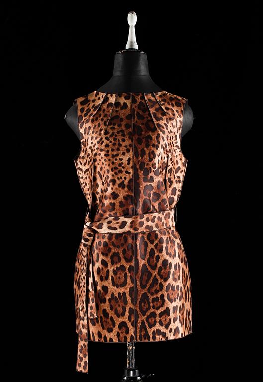 A leopard patterned top by Dolce & Gabbana.