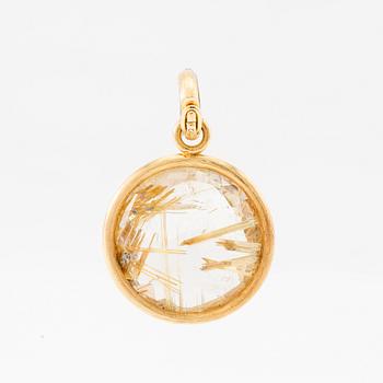 Ole Lynggaard, pendant in 18K gold with checkerboard-cut rutilated quartz.