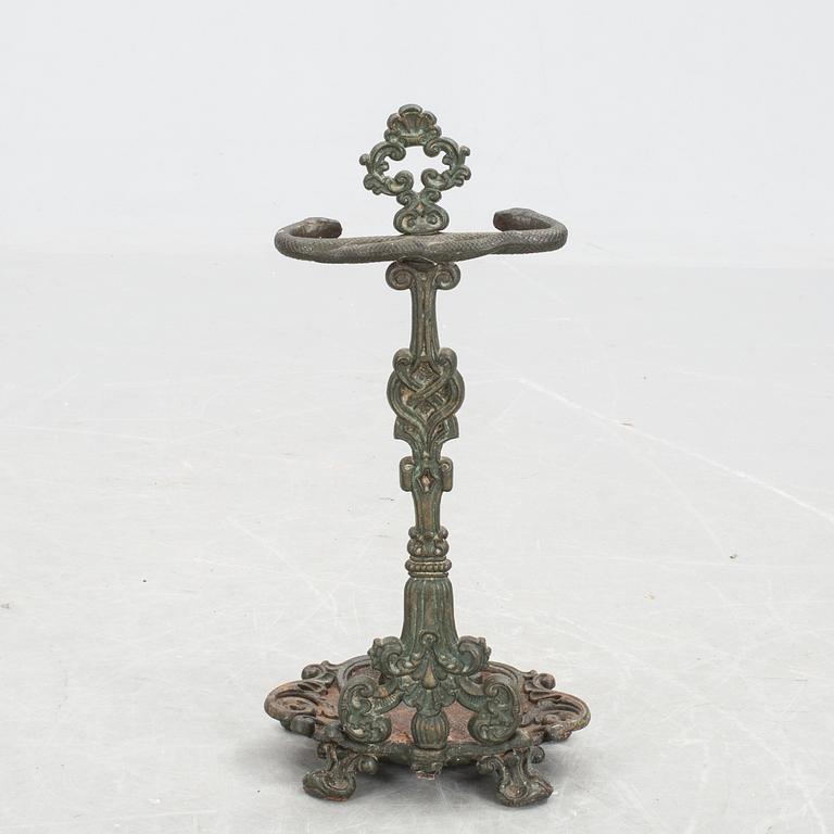 PARAPLYSTÄLL, gjutjärn.