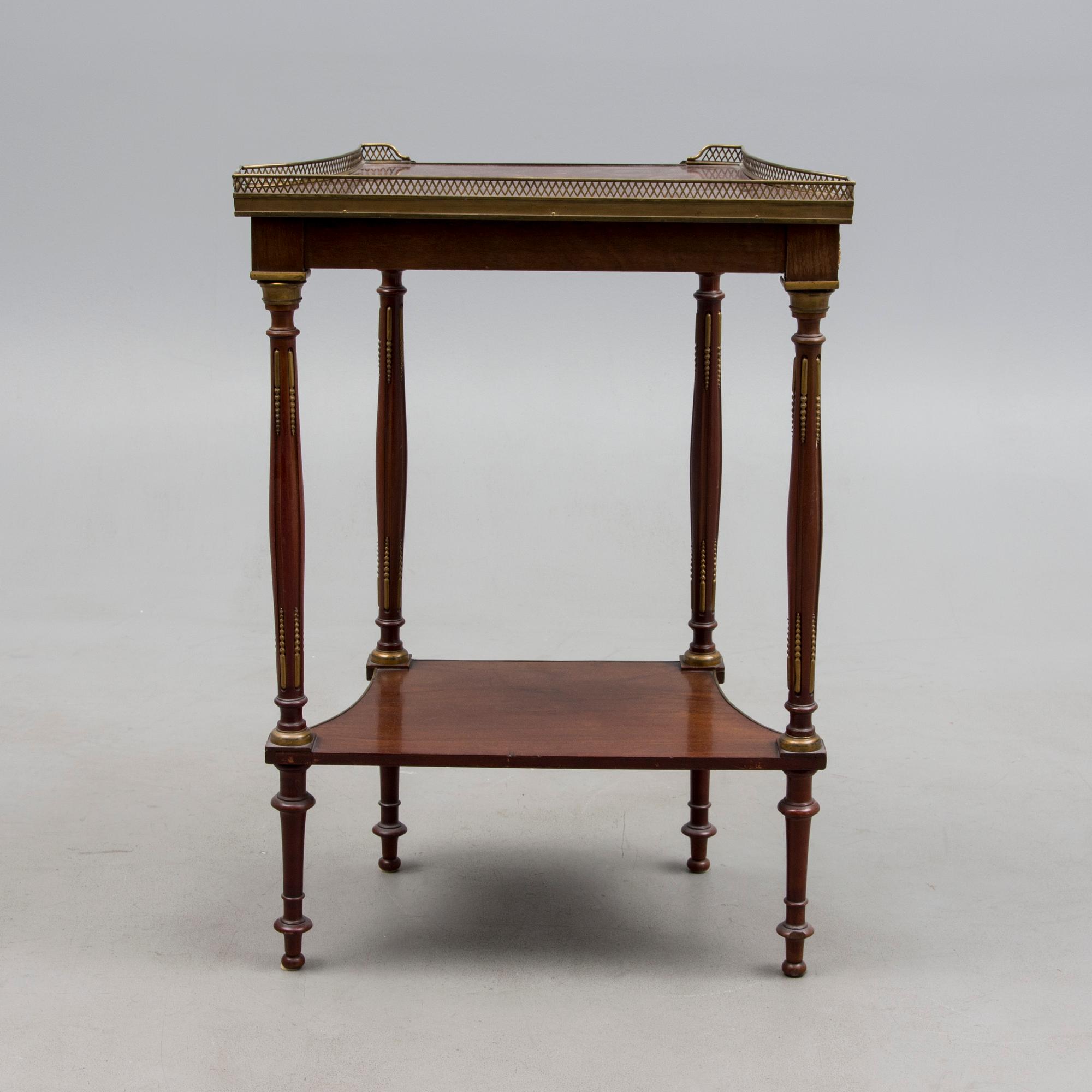 HYLLA, Louis XVI-stil, Frankrike 1800-talets slut.