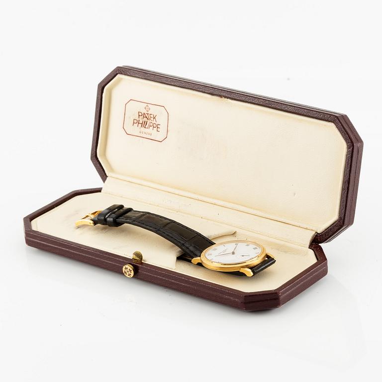 Patek Philippe, Calatrava, "Clous de Paris", armbandsur, 33 mm.