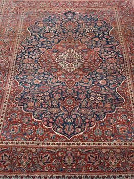 RUG semi-antique Kashan 205,5 x 132,5 cm.