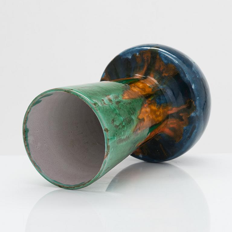 Wilhelm Andstén, maljakko, keramiikkaa, signeerattu Wilh. Andstén H:fors.