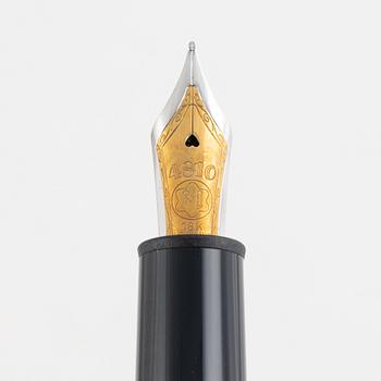 Mont Blanc, fountain pen, silver, limited edition, "Lorenzo de Medici", 1992.