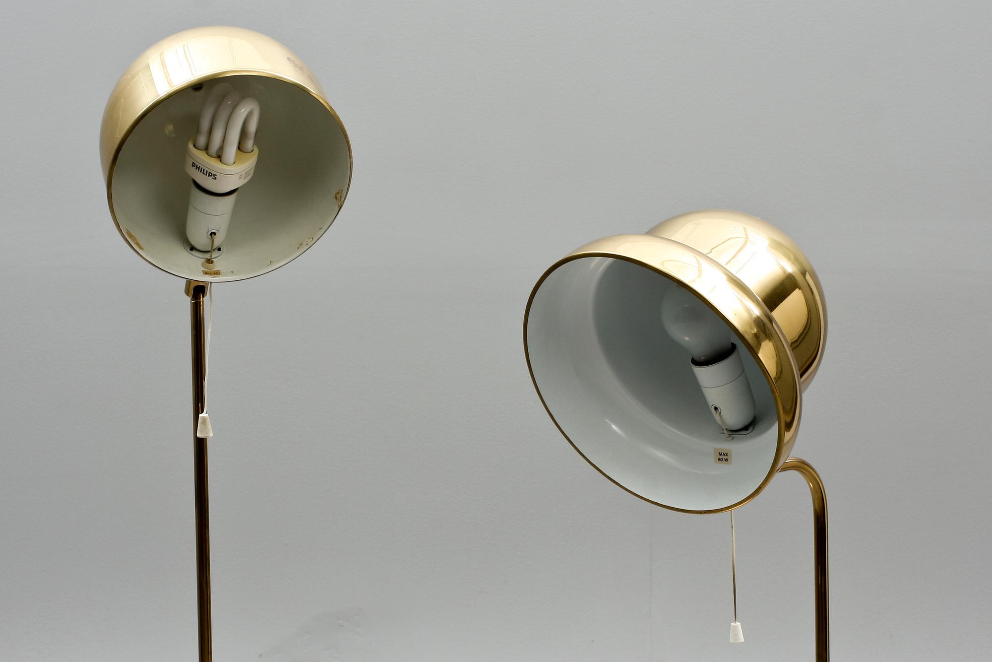 GOLVLAMPOR, 2 st, Bergboms, 1900-talets andra hälft.