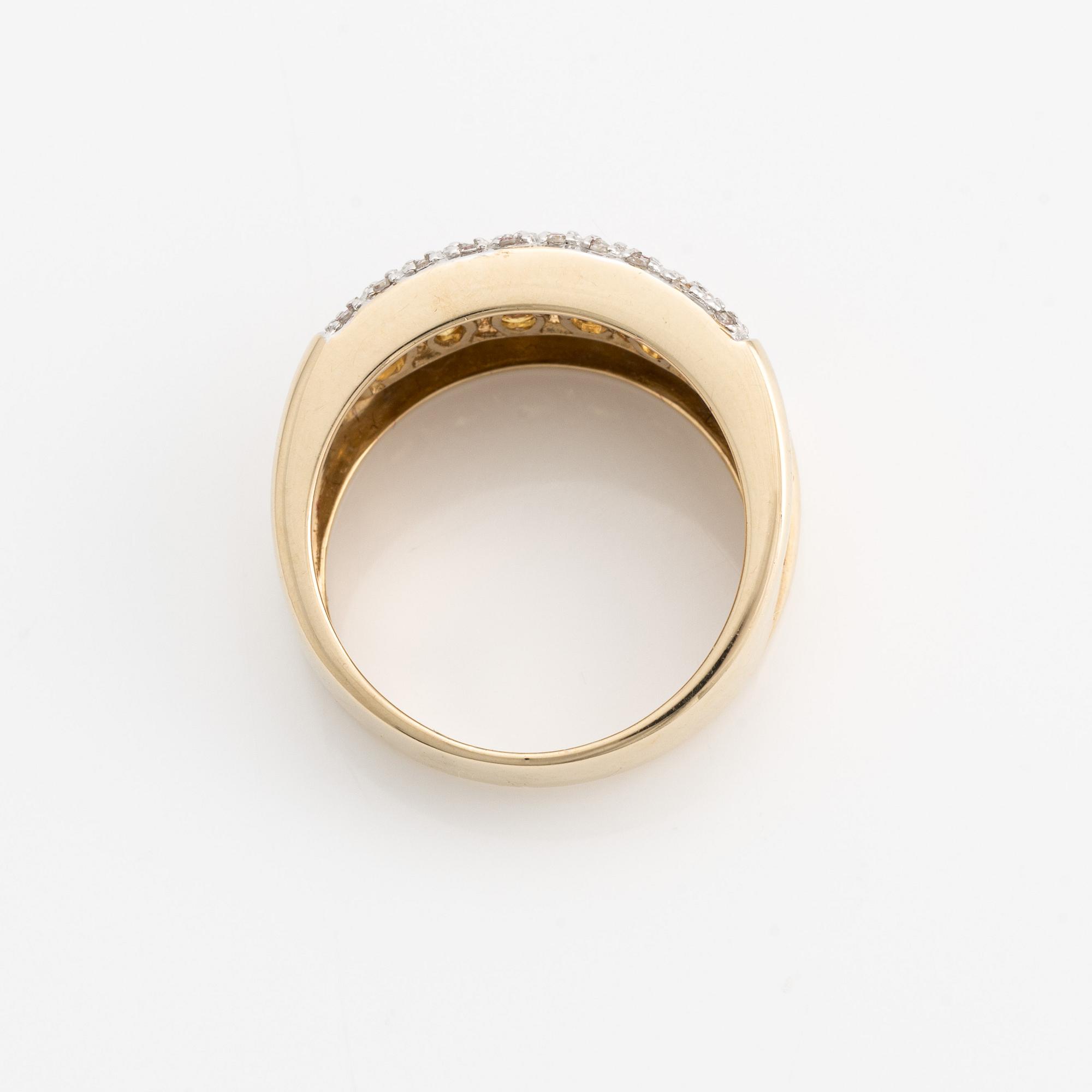 Ring, 14K guld med små diamanter och gula färgade stenar.
