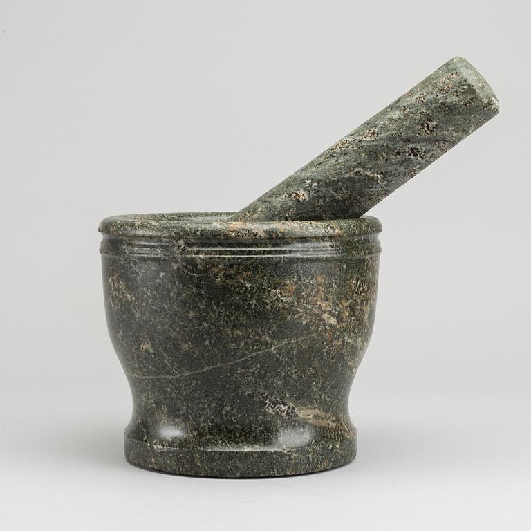 MORTEL MED STÖT, marmor.